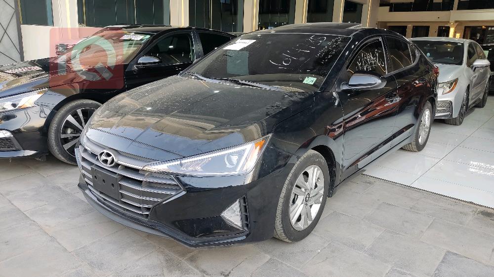 هیوندای ئەلەنترا